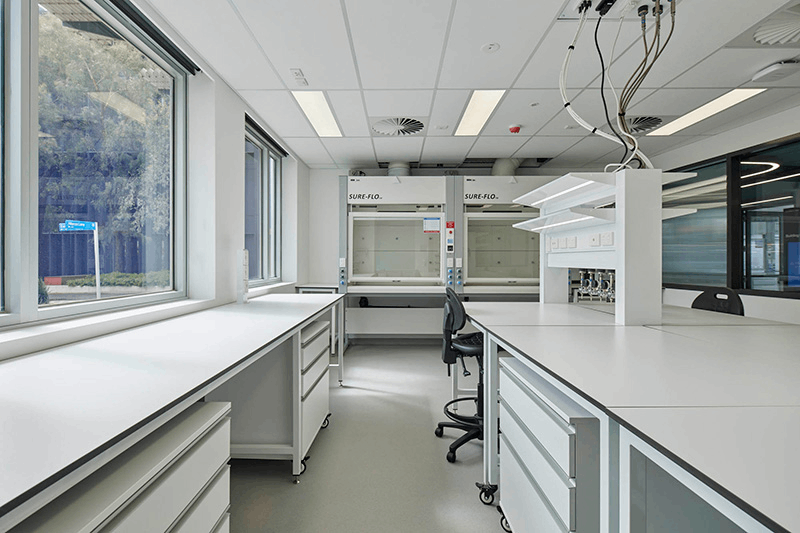 疾控中心 P3 實(shí)驗(yàn)室設(shè)計：負(fù)壓梯度 + 氣密門系統(tǒng)的國家級